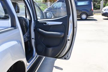 ������ʮ�� ���� 2.5T���� 143���� �ֶ����� ����˫��Ƥ��ͼƬ