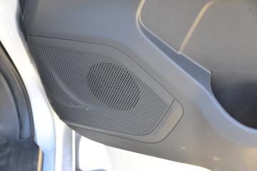 ������ʮ�� ���� 2.5T���� 143���� �ֶ����� ����˫��Ƥ��ͼƬ