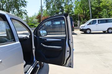 ������ʮ�� ���� 2.5T���� 143���� �ֶ����� ����˫��Ƥ��ͼƬ