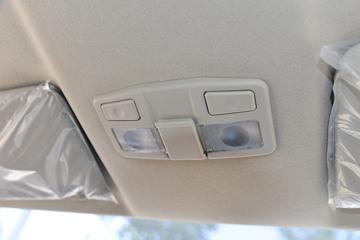 ������ʮ�� ���� 2.5T���� 143���� �ֶ����� ����˫��Ƥ��ͼƬ