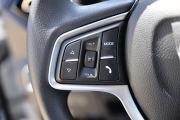 ������ʮ�� ���� 2.5T���� 143���� �ֶ����� ����˫��Ƥ��ͼƬ