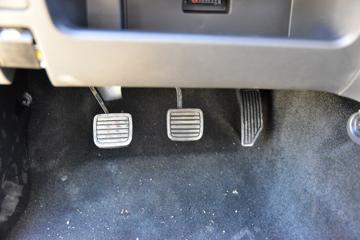 ������ʮ�� ���� 2.5T���� 143���� �ֶ����� ����˫��Ƥ��ͼƬ