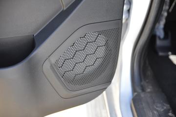 ������ʮ�� ���� 2.5T���� 143���� �ֶ����� ����˫��Ƥ��ͼƬ