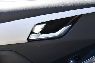 ������ʮ�� ���� 2.5T���� 143���� �ֶ����� ����˫��Ƥ��ͼƬ