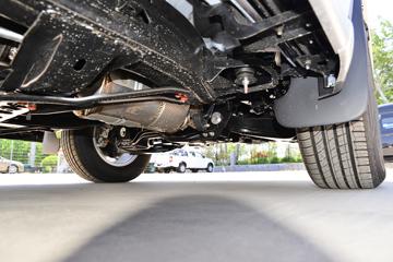 ������ʮ�� ���� 2.5T���� 143���� �ֶ����� ����˫��Ƥ��ͼƬ