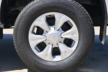 ������ʮ�� ���� 2.5T���� 143���� �ֶ����� ����˫��Ƥ��ͼƬ