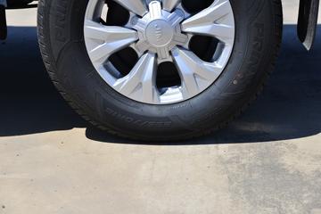 ������ʮ�� ���� 2.5T���� 143���� �ֶ����� ����˫��Ƥ��ͼƬ