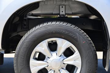 ������ʮ�� ���� 2.5T���� 143���� �ֶ����� ����˫��Ƥ��ͼƬ