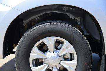 ������ʮ�� ���� 2.5T���� 143���� �ֶ����� ����˫��Ƥ��ͼƬ