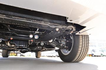 ������ʮ�� ���� 2.5T���� 143���� �ֶ����� ����˫��Ƥ��ͼƬ