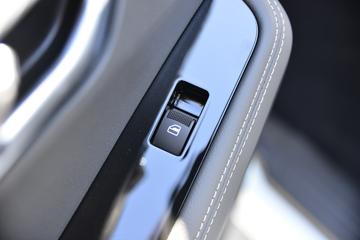 ������ʮ�� ���� 2023�� 2.5T���� 143���� �ֶ����� ����˫��Ƥ��ͼƬ