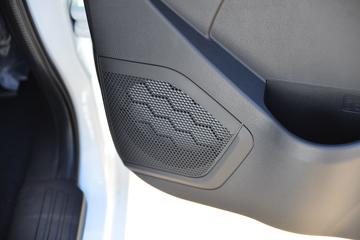 ������ʮ�� ���� 2023�� 2.5T���� 143���� �ֶ����� ����˫��Ƥ��ͼƬ