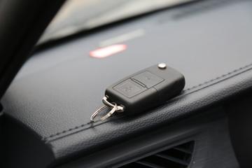 ���� ����V1 2.8T 3.2�׵��Ŵ��綯����΢��38.6kWhͼƬ