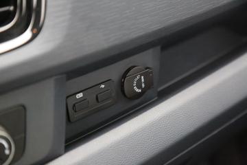 ���� ����V1 2.8T 3.2�׵��Ŵ��綯����΢��38.6kWhͼƬ