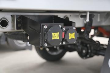 ���� ����V1 2.8T 3.2�׵��Ŵ��綯����΢��38.6kWhͼƬ