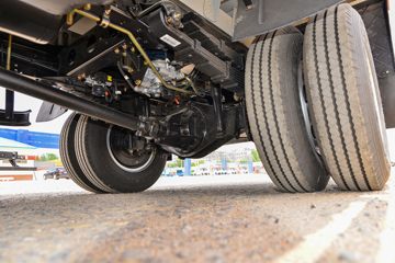 ��� J6F���� 137���� 4.16�׵�����ʽ�Ῠ(����)(CA5040XXYP40K61L2E6A84)ͼƬ