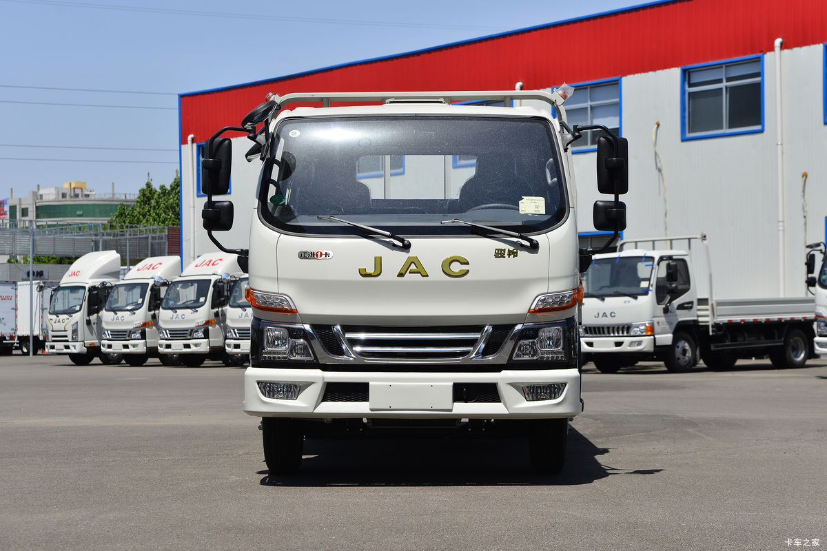 解析江淮骏铃V5轻卡 150马力国六动力 城配短途更高效