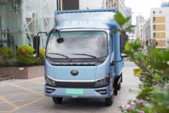 宇通轻卡 4.5T 4.2米单排纯电动厢式轻卡100.46kWh
