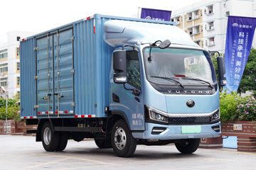 宇通轻卡 4.5T 4.2米单排纯电动厢式轻卡100.46kWh