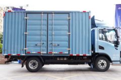 宇通轻卡 4.5T 4.2米单排纯电动厢式轻卡100.46kWh