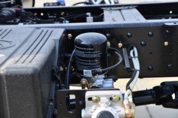 ����ʮͨ ��� 245���� 4X4 4.5����ж��(STQ2186L07Y3E6)ͼƬ