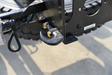 ����ʮͨ ��� 245���� 4X4 4.5����ж��(STQ2186L07Y3E6)ͼƬ