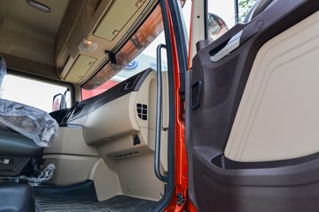 �ൺ��� JH6�ؿ� �캽�� 510���� 6X4 AMT�Զ���ǣ����(CA4259P25K15T1E6A80)ͼƬ