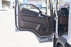 解放 领途 160马力 4.16米单排厢式轻卡(万里扬6档)