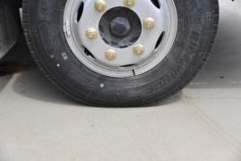 虎V&nbsp;平板运输车底盘图片