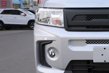 ����С�� D71 LV0 2.0L 142���� ���� 3.4�׵�������΢��(����)ͼƬ