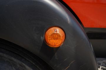 �й����� HOWO TX 270���� 4X2 �Զ����ʻ�ˮ��Ʒ���䳵(�������)(YXA5180TSC30)ͼƬ