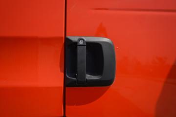 �й����� HOWO TX 270���� 4X2 �Զ����ʻ�ˮ��Ʒ���䳵(�������)(YXA5180TSC30)ͼƬ