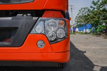 �й����� HOWO TX 270���� 4X2 �Զ����ʻ�ˮ��Ʒ���䳵(�������)(YXA5180TSC30)ͼƬ