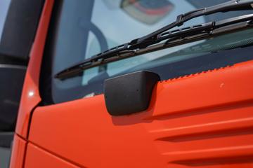 �й����� HOWO TX 270���� 4X2 �Զ����ʻ�ˮ��Ʒ���䳵(�������)(YXA5180TSC30)ͼƬ