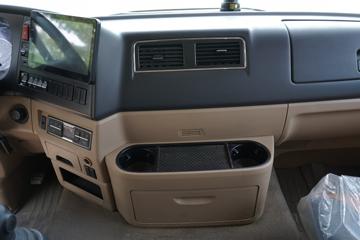 �й����� HOWO TX 270���� 4X2 �Զ����ʻ�ˮ��Ʒ���䳵(�������)(YXA5180TSC30)ͼƬ