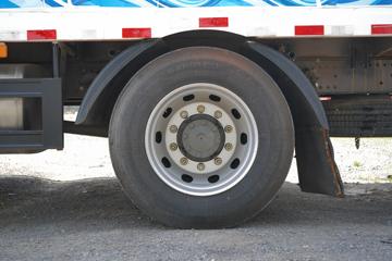 �й����� HOWO TX 270���� 4X2 �Զ����ʻ�ˮ��Ʒ���䳵(�������)(YXA5180TSC30)ͼƬ