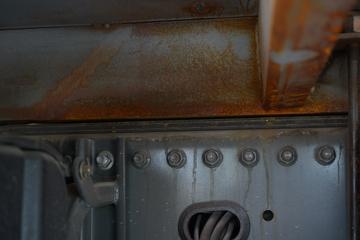 �й����� HOWO TX 270���� 4X2 �Զ����ʻ�ˮ��Ʒ���䳵(�������)(YXA5180TSC30)ͼƬ