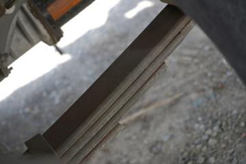 �й����� HOWO TX 270���� 4X2 �Զ����ʻ�ˮ��Ʒ���䳵(�������)(YXA5180TSC30)ͼƬ