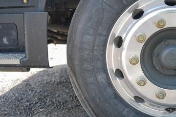 �й����� HOWO TX 270���� 4X2 �Զ����ʻ�ˮ��Ʒ���䳵(�������)(YXA5180TSC30)ͼƬ