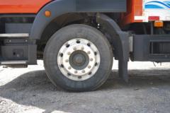 中国重汽 HOWO TX 270马力 4X2 自动档鲜活水产品运输车(润宇达牌)(YXA5180TSC30)