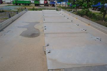 �й����� HOWO TX 270���� 4X2 �Զ����ʻ�ˮ��Ʒ���䳵(�������)(YXA5180TSC30)ͼƬ