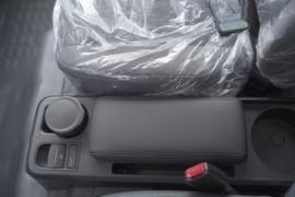 T5&nbsp;电动冷藏车驾驶室图片