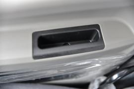 征途&nbsp;自卸车驾驶室                                               图片