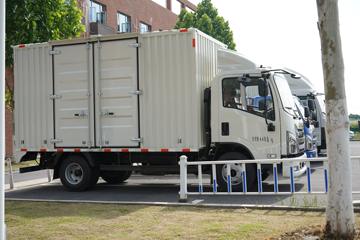 ���� �˶��N6 140���� 4.15�׵�����ʽ�Ῠ(6��)ͼƬ