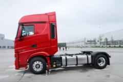 北京重卡 追梦 舒适版 470马力 4X2 AMT自动档牵引车(BJ4180D6AP-01)