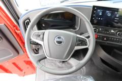 北京重卡 追梦 舒适版 470马力 4X2 AMT自动档牵引车(BJ4180D6AP-01)