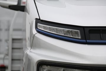 Զ�� ����F3E ���ʰ� 3.5T 3.7�׵��Ŵ��綯����΢��(JGL1037BEVM1)55.7kWhͼƬ