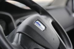 远程 锋锐F3E 舒适版 3.5T 3.7米单排纯电动栏板微卡(JGL1037BEVM1)55.7kWh