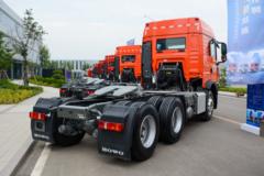 中国重汽 HOWO TX7重卡 460马力 6X4 牵引车(高顶)(国六)