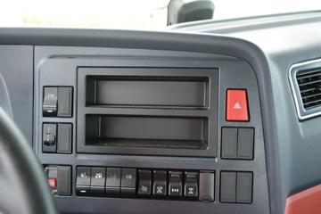 �й����� HOWO TX7�ؿ� 460���� 6X4 ǣ����(�߶�)(����)ͼƬ